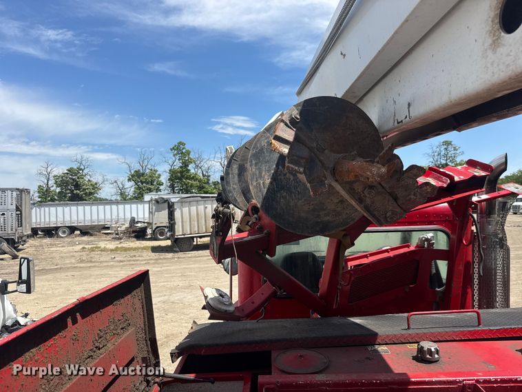 image for item YA3425 2021 Peterbilt 348 digger derrick truck