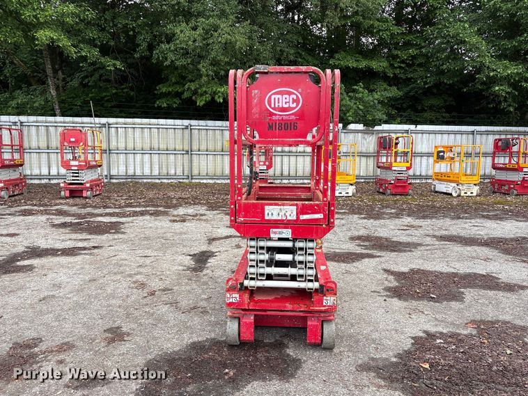 image for item YA3468 2019 MEC 1330SE scissor lift