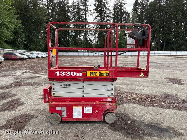 image for item YA3468 2019 MEC 1330SE scissor lift