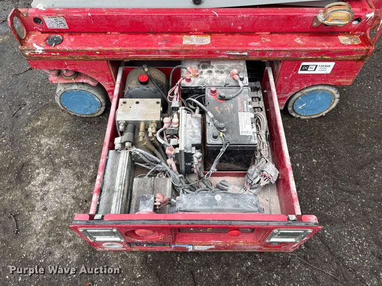 image for item YA3476 2019 MEC 1330SE scissor lift