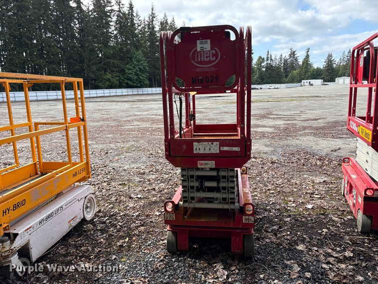 image for item YA3477 2019 MEC 1330SE scissor lift