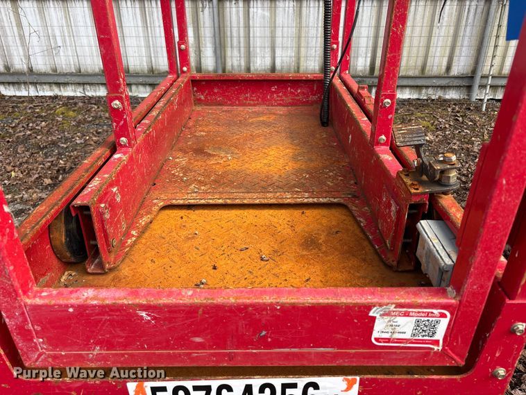 image for item YA3477 2019 MEC 1330SE scissor lift