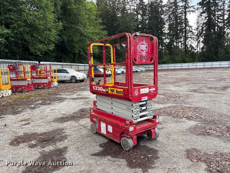 image for item YA3479 2019 MEC 1330SE scissor lift