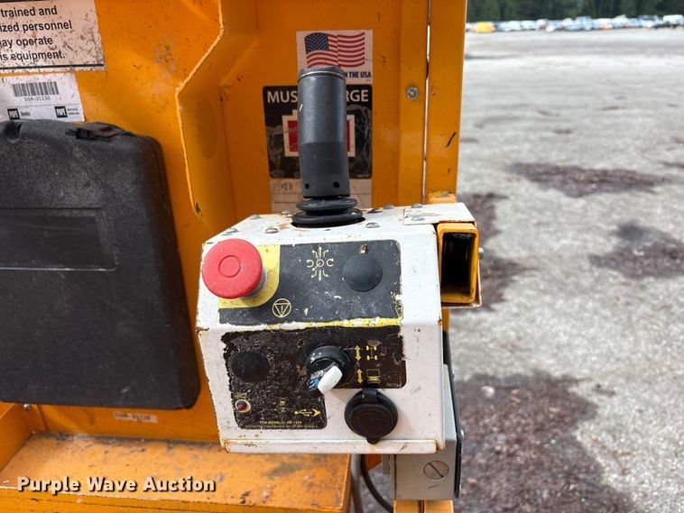 image for item YA3482 Hi-Brid Lift 1230 scissor lift