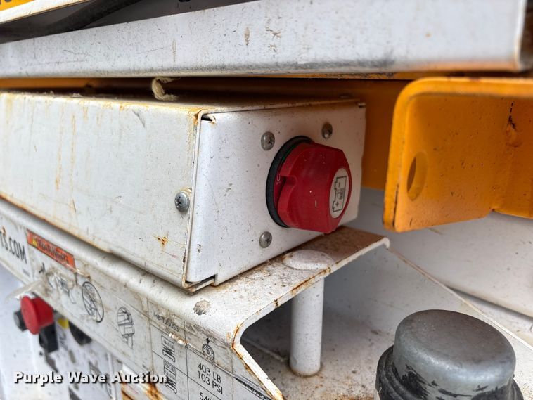 image for item YA3482 Hi-Brid Lift 1230 scissor lift