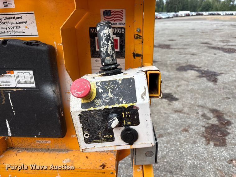 image for item YA3483 Hi-Brid lifts 1230 scissor lift