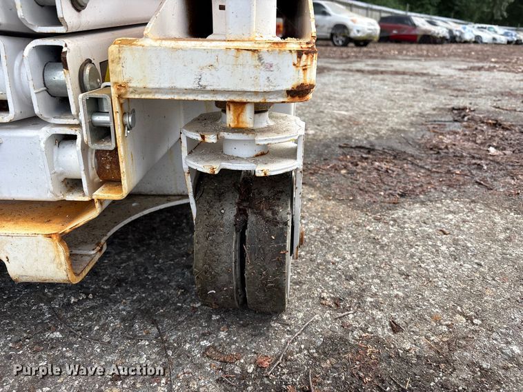 image for item YA3483 Hi-Brid lifts 1230 scissor lift