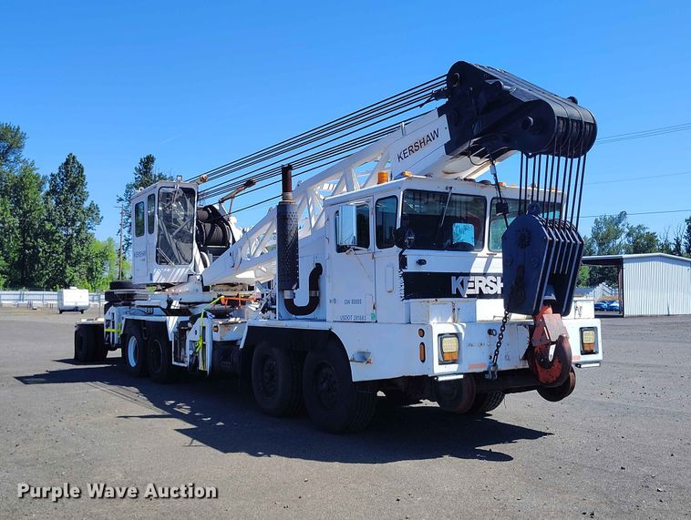 image for item YA3560 1986 Kershaw RC 130-1 crane truck