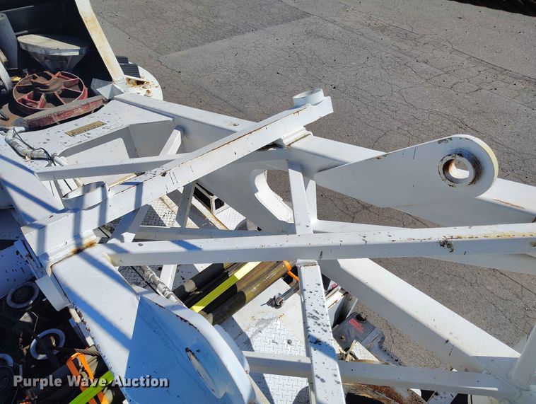 image for item YA3560 1986 Kershaw RC 130-1 crane truck