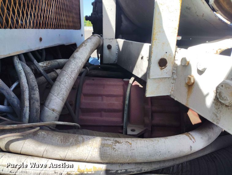 image for item YA3560 1986 Kershaw RC 130-1 crane truck