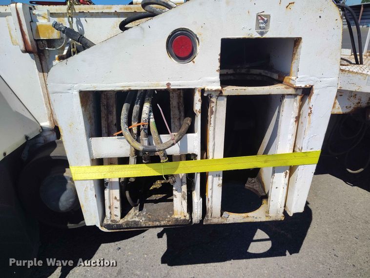 image for item YA3560 1986 Kershaw RC 130-1 crane truck