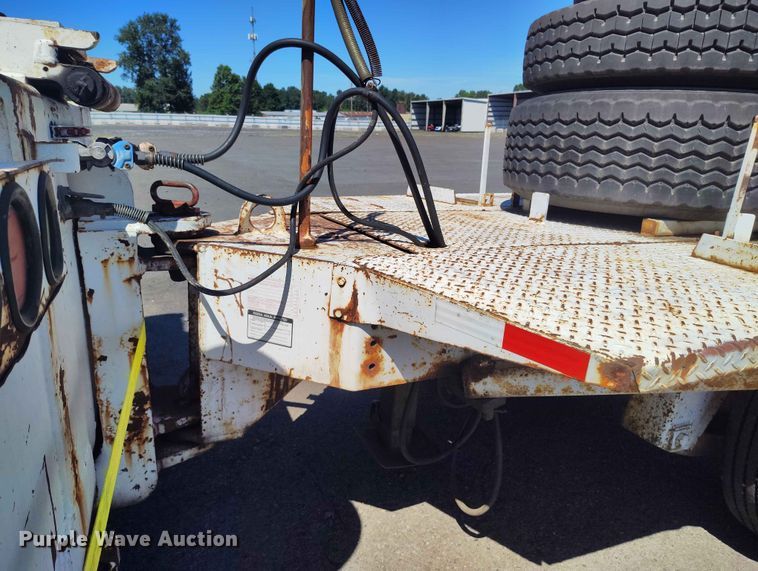 image for item YA3560 1986 Kershaw RC 130-1 crane truck