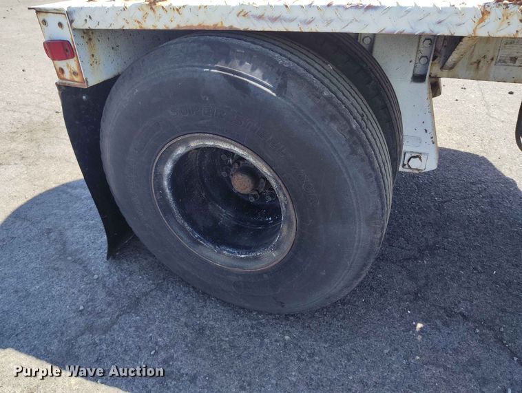 image for item YA3560 1986 Kershaw RC 130-1 crane truck