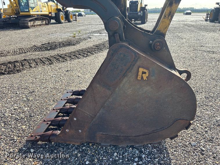 image for item YA3576 2022 Komatsu PC170LC-11 excavator