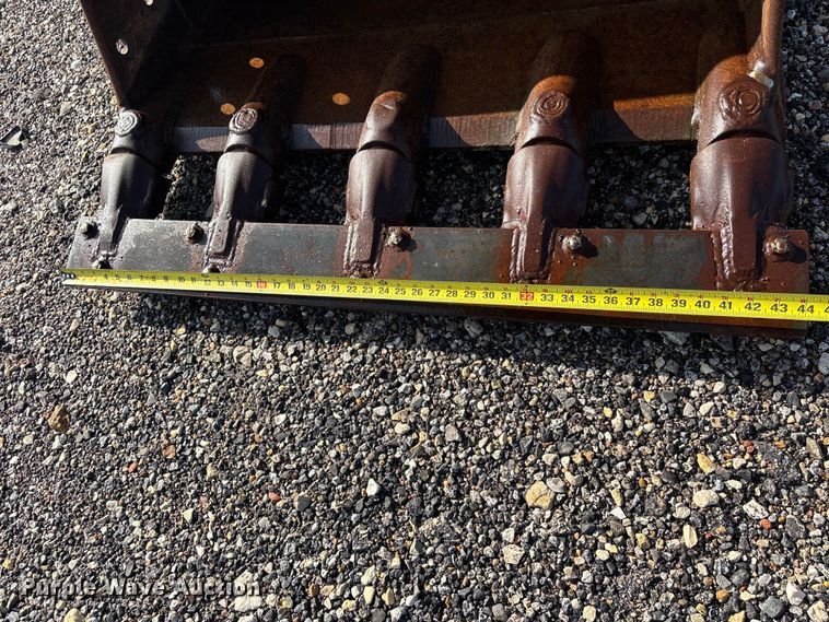image for item YA3576 2022 Komatsu PC170LC-11 excavator