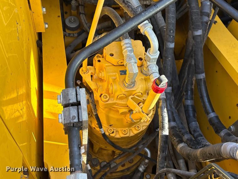 image for item YA3576 2022 Komatsu PC170LC-11 excavator