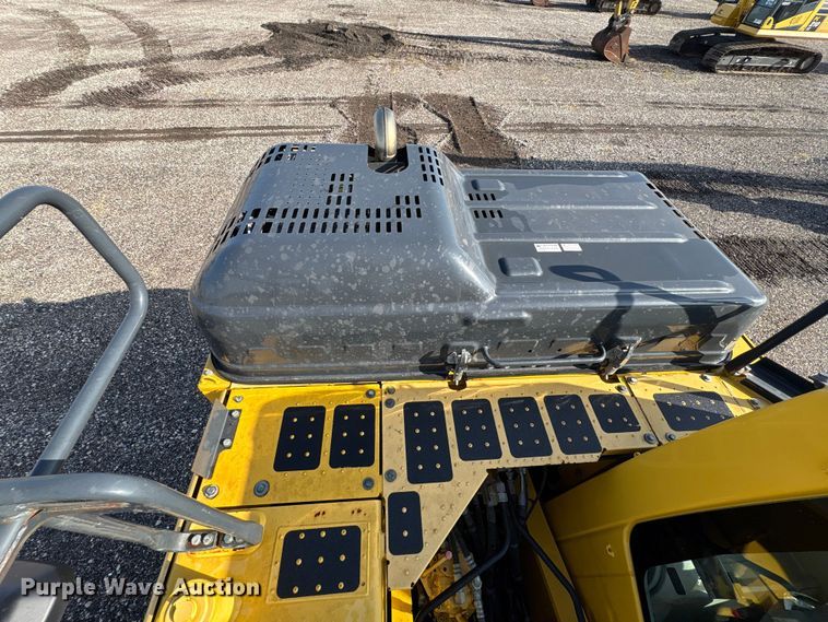 image for item YA3576 2022 Komatsu PC170LC-11 excavator