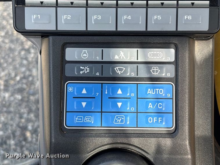 image for item YA3576 2022 Komatsu PC170LC-11 excavator