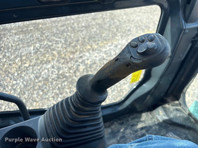 image for item YA3576 2022 Komatsu PC170LC-11 excavator