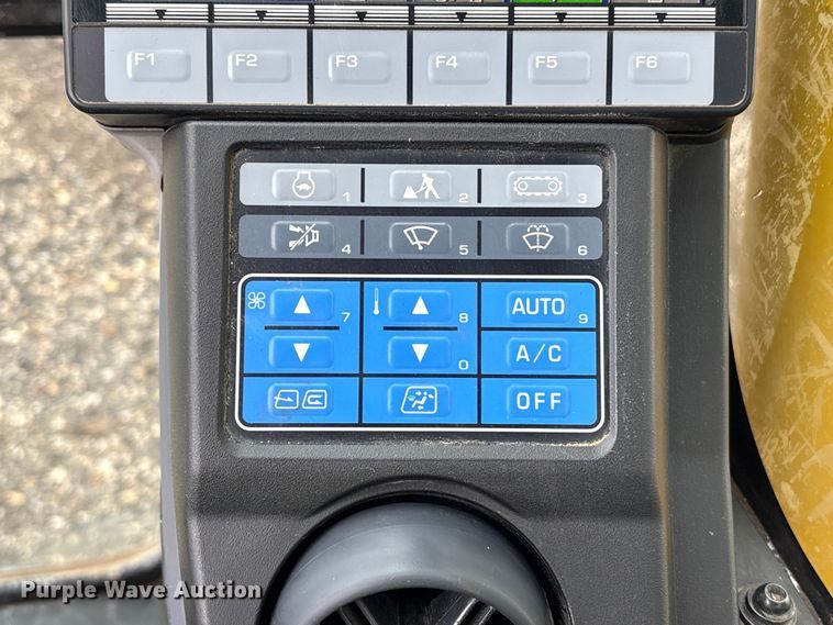 image for item YA3577 2021 Komatsu PC170LC-11 excavator