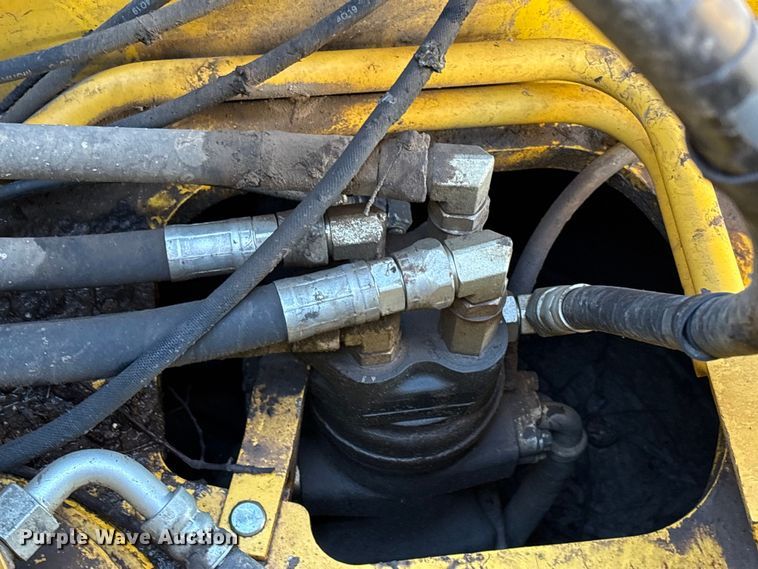 image for item YA3578 2021 Komatsu PC170LC-11 excavator