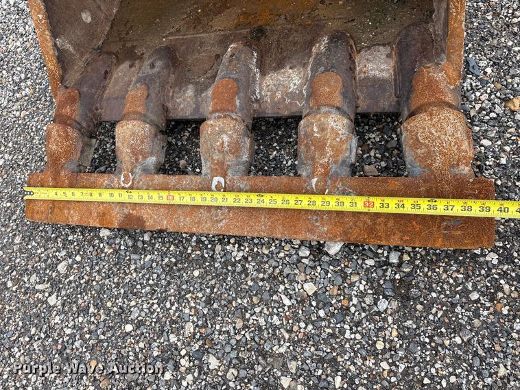 image for item YA3579 2021 Komatsu PC170LC-11 excavator