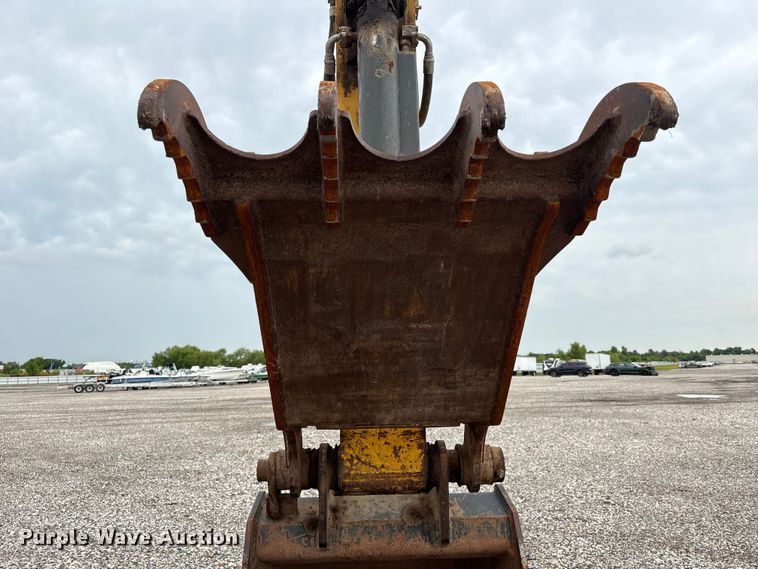 image for item YA3579 2021 Komatsu PC170LC-11 excavator