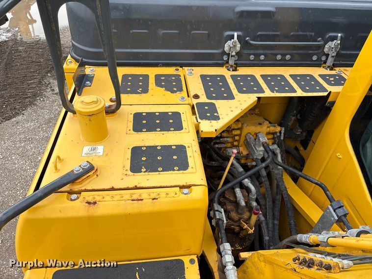 image for item YA3579 2021 Komatsu PC170LC-11 excavator