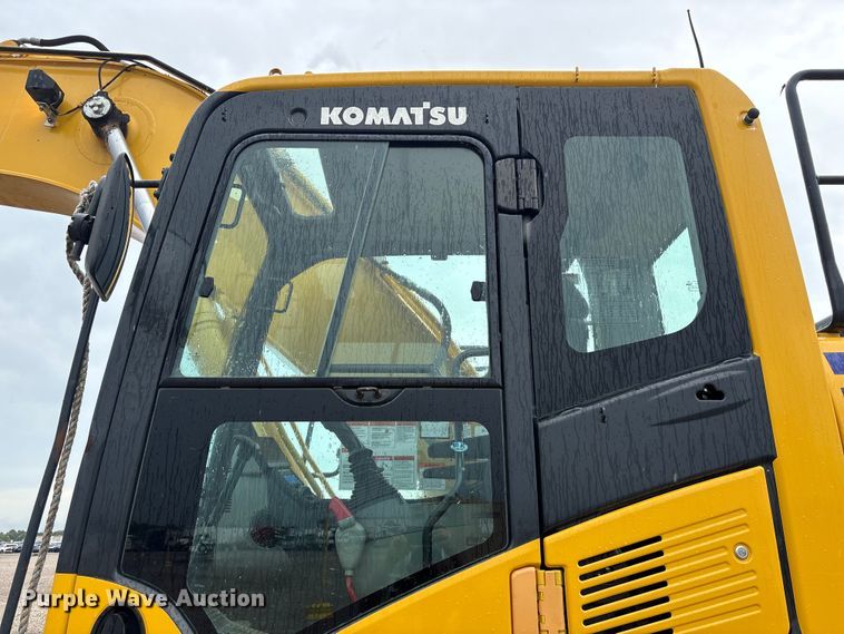 image for item YA3581 2023 Komatsu PC210LC-11 excavator