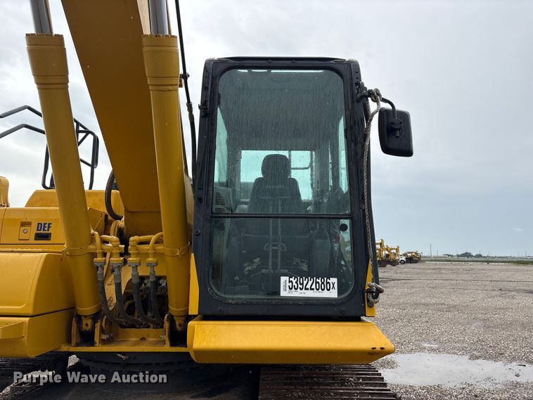 image for item YA3581 2023 Komatsu PC210LC-11 excavator