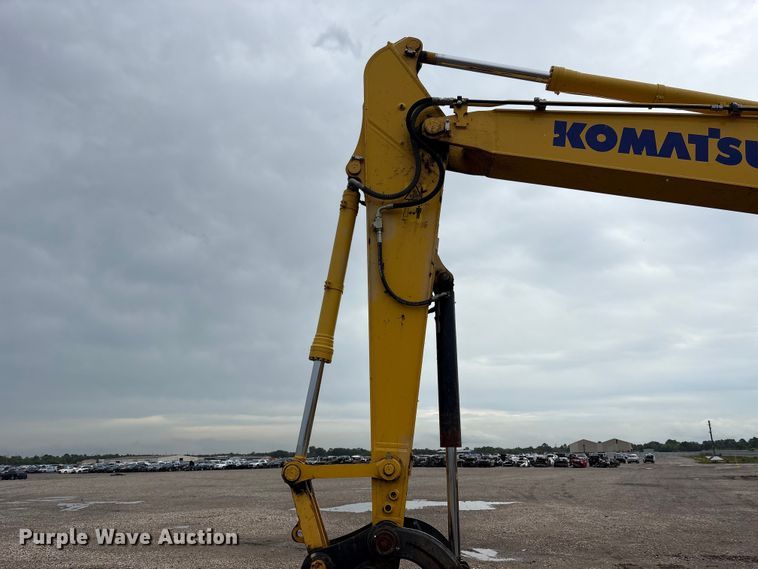 image for item YA3581 2023 Komatsu PC210LC-11 excavator