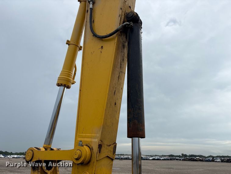 image for item YA3581 2023 Komatsu PC210LC-11 excavator