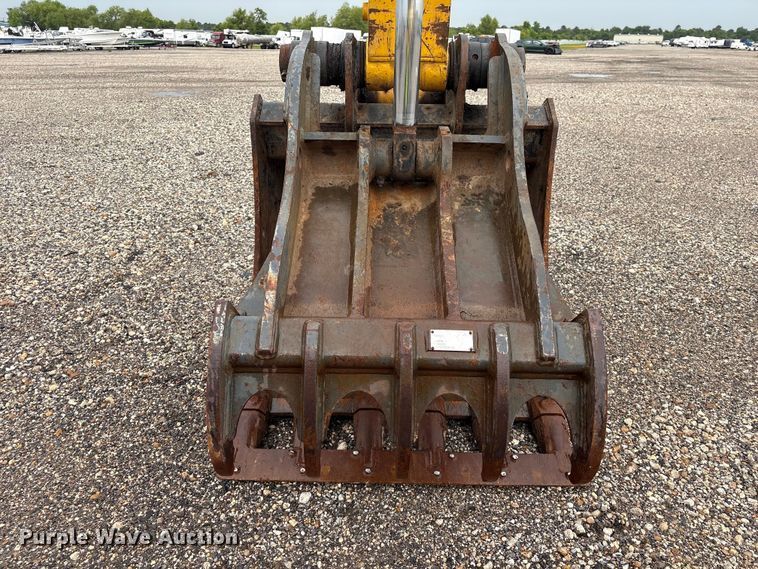 image for item YA3581 2023 Komatsu PC210LC-11 excavator