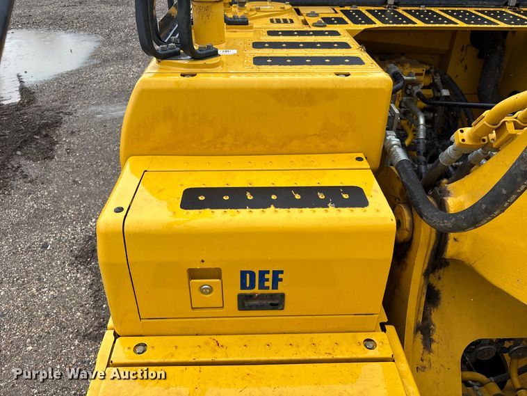 image for item YA3581 2023 Komatsu PC210LC-11 excavator