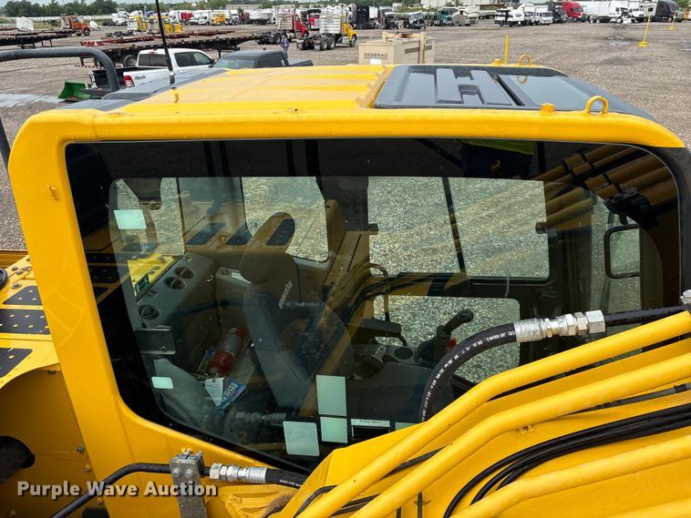 image for item YA3581 2023 Komatsu PC210LC-11 excavator