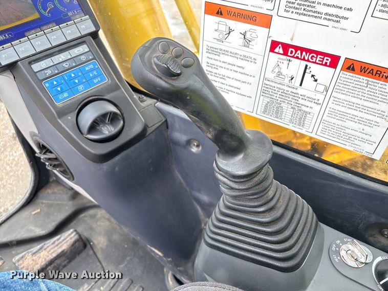 image for item YA3581 2023 Komatsu PC210LC-11 excavator