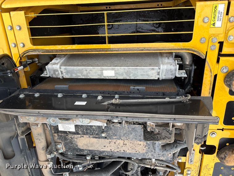 image for item YA3581 2023 Komatsu PC210LC-11 excavator