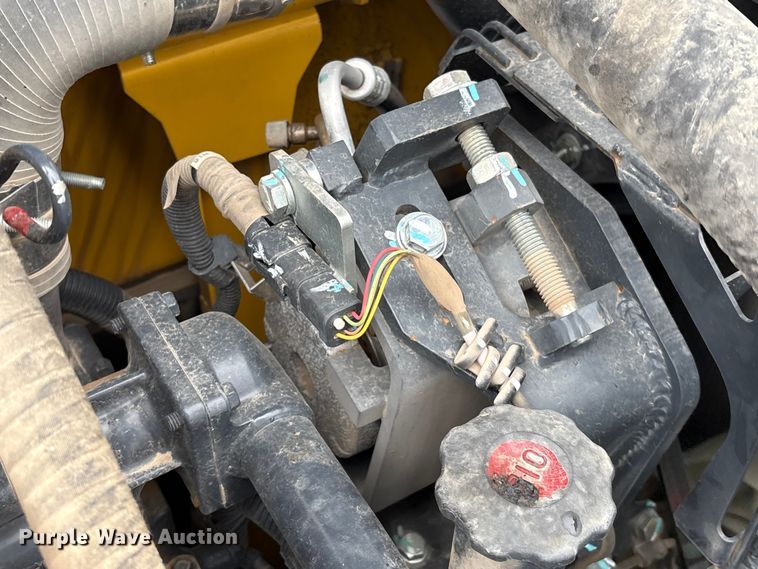 image for item YA3581 2023 Komatsu PC210LC-11 excavator