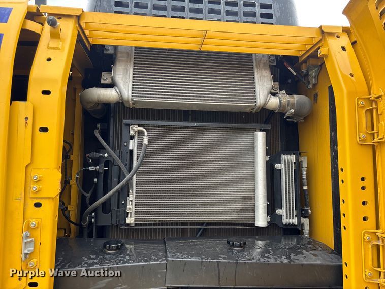 image for item YA3581 2023 Komatsu PC210LC-11 excavator