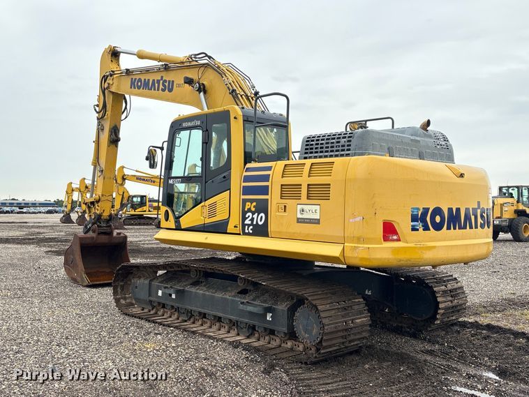 image for item YA3582 2021 Komatsu PC210LC-11 excavator