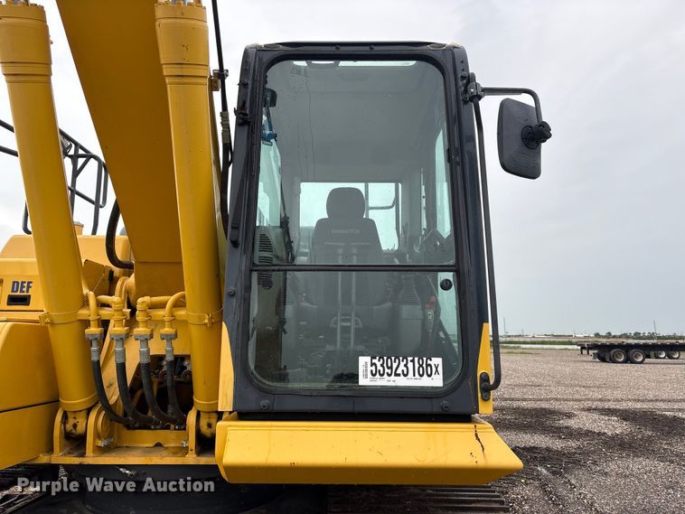 image for item YA3582 2021 Komatsu PC210LC-11 excavator