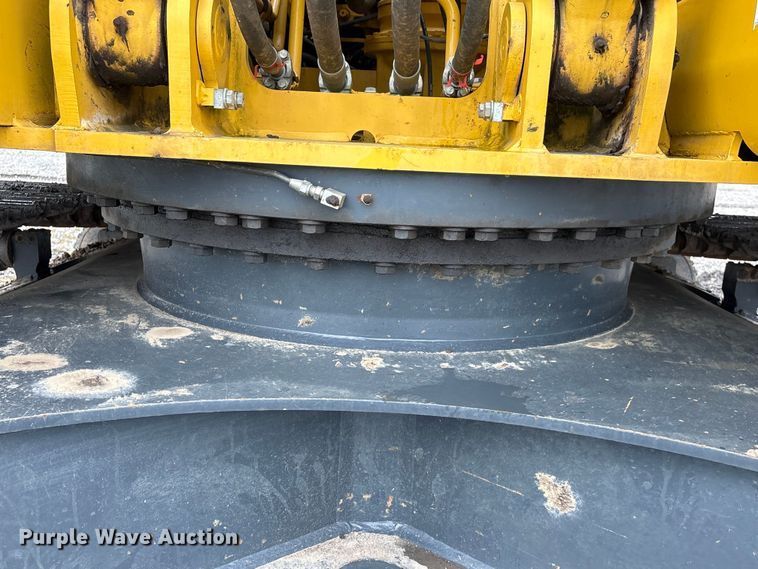 image for item YA3582 2021 Komatsu PC210LC-11 excavator