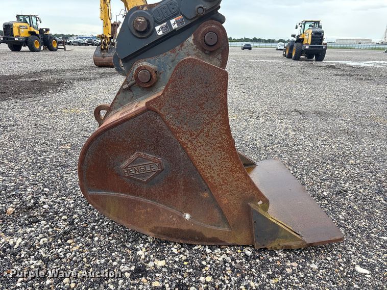 image for item YA3582 2021 Komatsu PC210LC-11 excavator