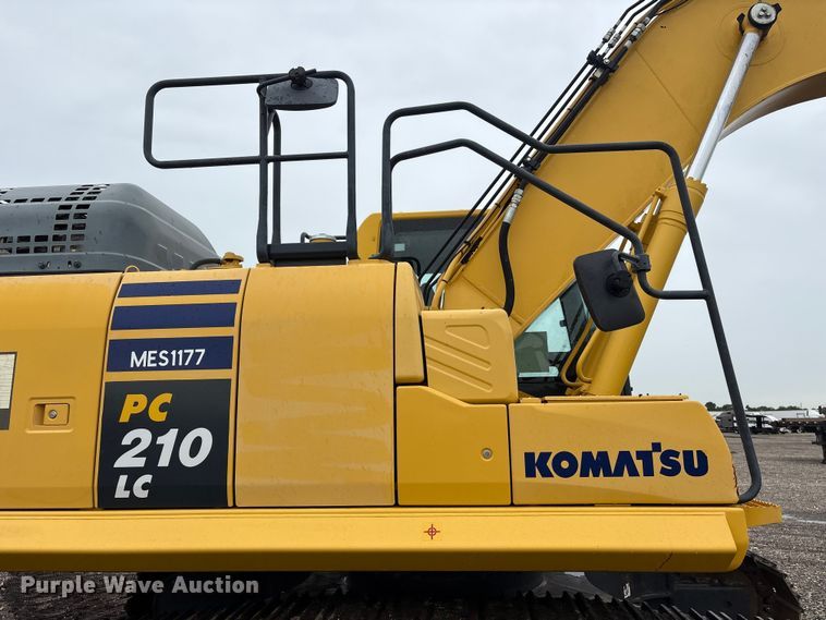 image for item YA3582 2021 Komatsu PC210LC-11 excavator