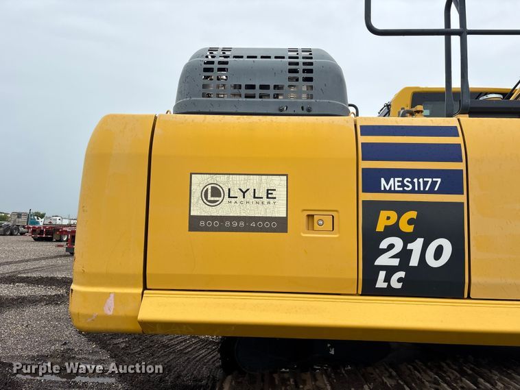 image for item YA3582 2021 Komatsu PC210LC-11 excavator