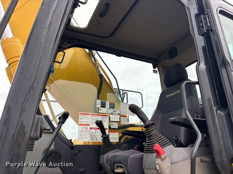 image for item YA3582 2021 Komatsu PC210LC-11 excavator