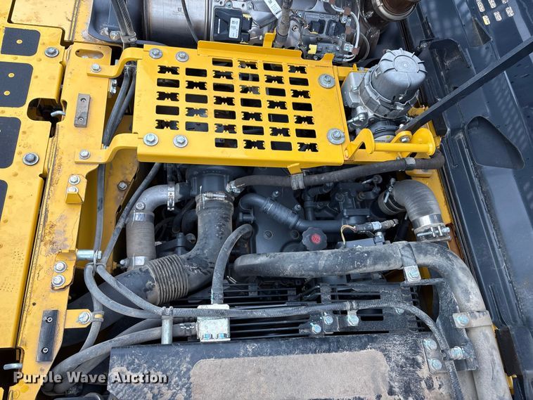 image for item YA3582 2021 Komatsu PC210LC-11 excavator