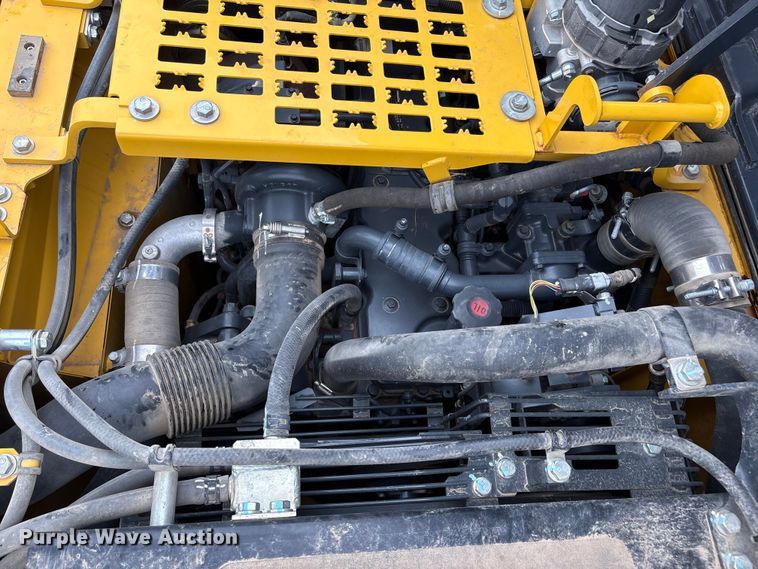 image for item YA3582 2021 Komatsu PC210LC-11 excavator