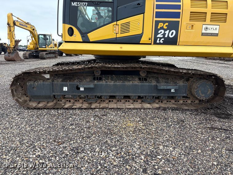 image for item YA3582 2021 Komatsu PC210LC-11 excavator