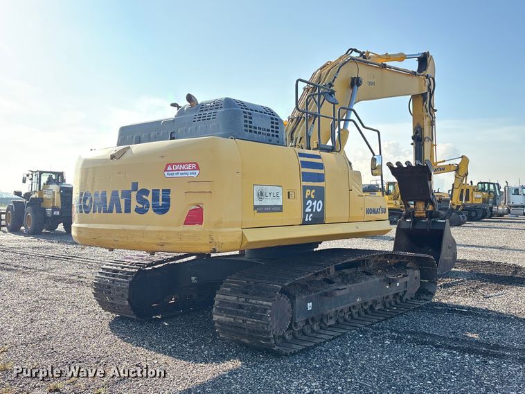 image for item YA3583 2020 Komatsu PC210LC-11 excavator